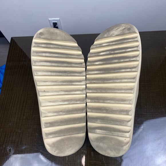 Adidas Yeezy Slide Sandals Bone Men\'s 13 Streetwear
